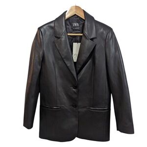 Zara Black Oversized Faux Leather Blazer
Size XS